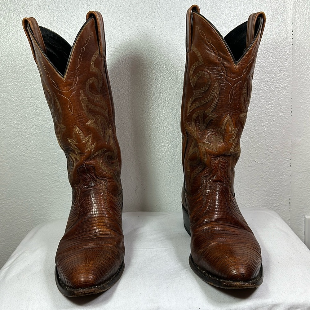 DAN POST BOOTS SIZE 8